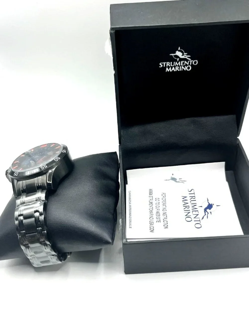 Strumento Marino Hurricane Men’s Diver Watch 300M Black Red - New